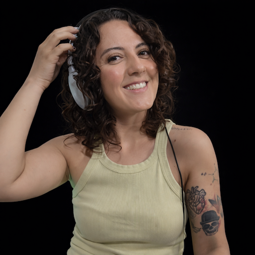 Mayra Cervantes Locutores